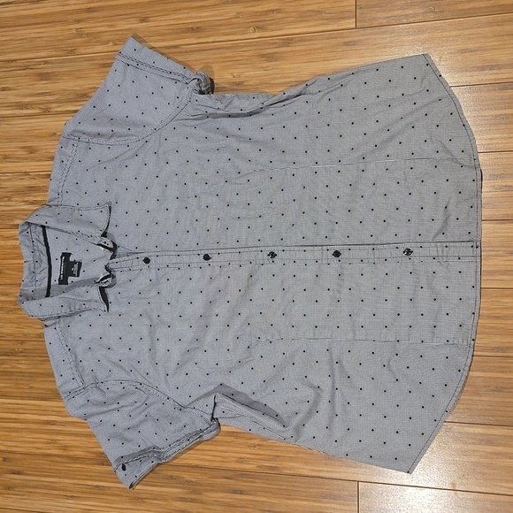 NWOT Liz Claiborne Career Polka Dot Shirt - Picture 1 of 8